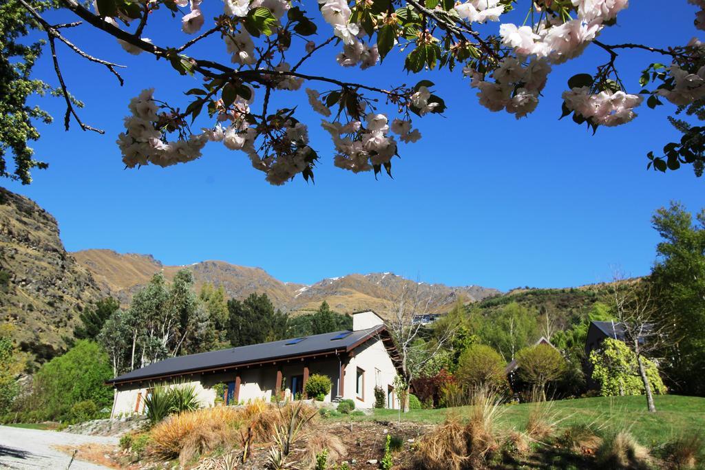 The Paddock Straw Bale Luxury Holiday House Arthurs Point ภายนอก รูปภาพ
